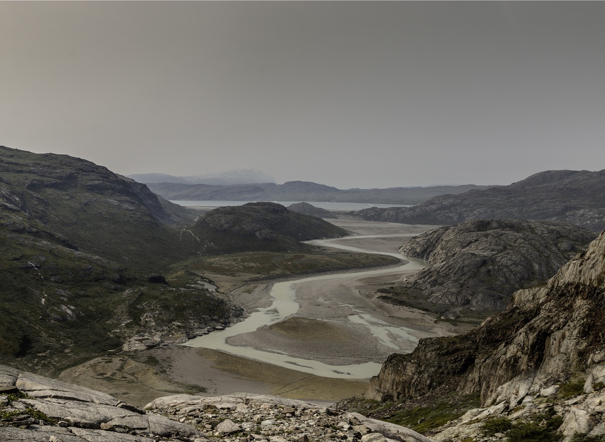 Uitzicht over het rivierdal en de bloemenvallei in de omgeving van Narsarsuaq.